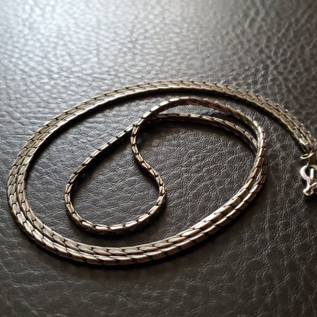 Vtg Necklace